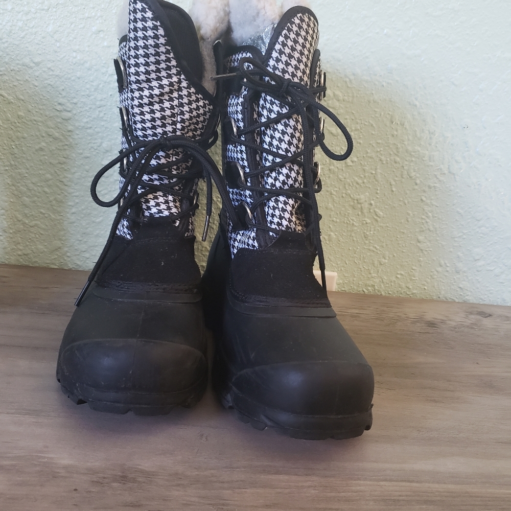 Natural Reflections Snow Boots